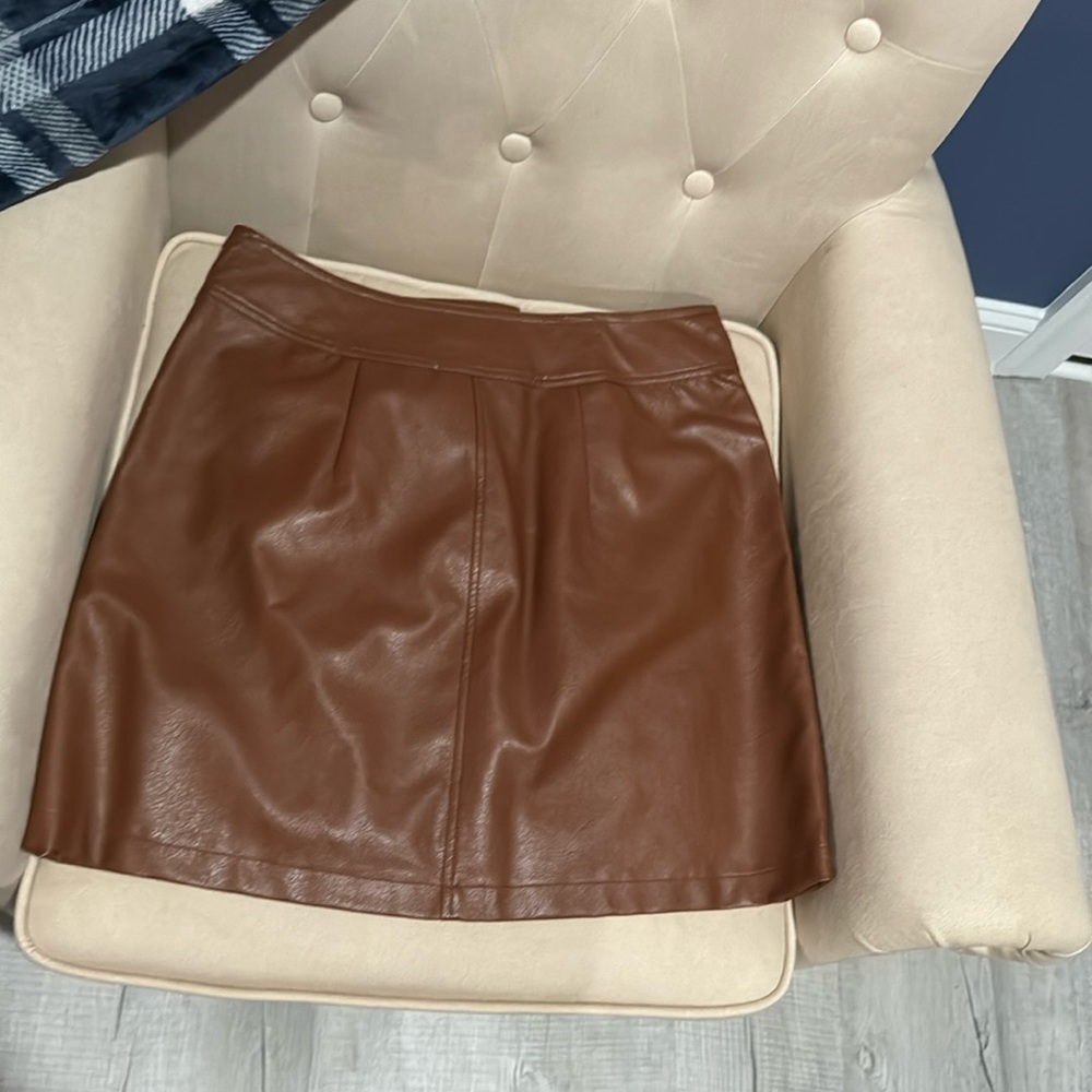 Loveriche Leather Button Mini Skirt